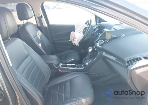 2016 Ford Escape Titanium z USA, uszkodzony, nr VIN 1FMCU9JX2GUB50269